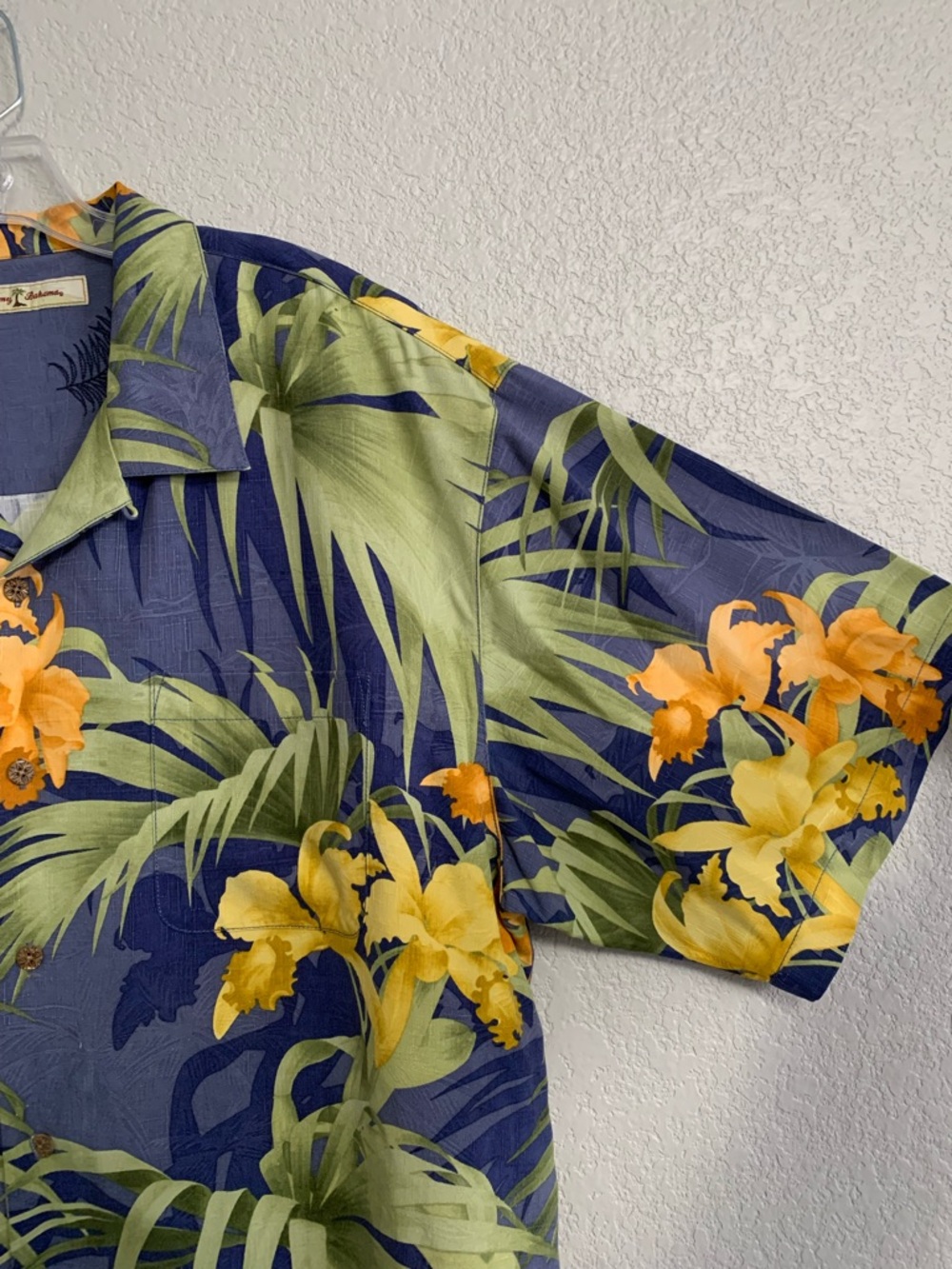 Tommy Bahama Shirt Men XL Silk Floral  Hawaiian Print Short Sleeve Button Preppy - Picture 5 of 12
